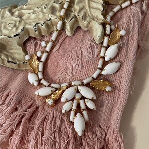 Weiss stamped vintage beautiful and simple white enamel necklace w/ gold accents